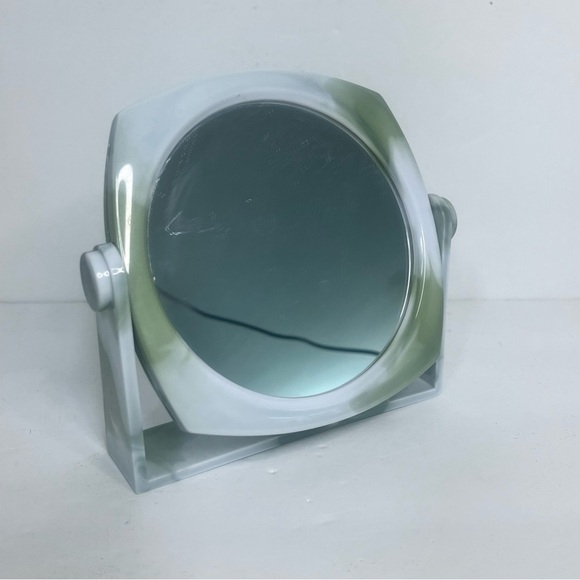 VINTAGE SHAVING/MAKE-UP MIRROR GREEN MARBLE-LIKE PLASTIC MAGNIFYING WALL MOUNT - Picture 1 of 5